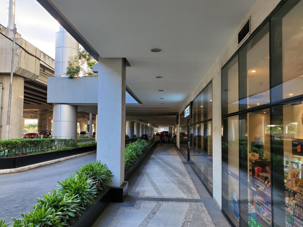 Cozyvilla At 81 Newport Blvd Walk To Naia T3 Marriott & Resorts World Casino & Newport Mall For 5 Pax Free Parking!!!! Pasay Luaran gambar